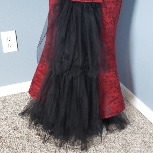 Lip Service Vamp Brocade Skirt With Kick Pleat - Picture 4 of 8